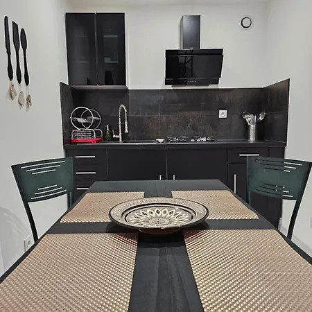 T2 Bis A Apartment